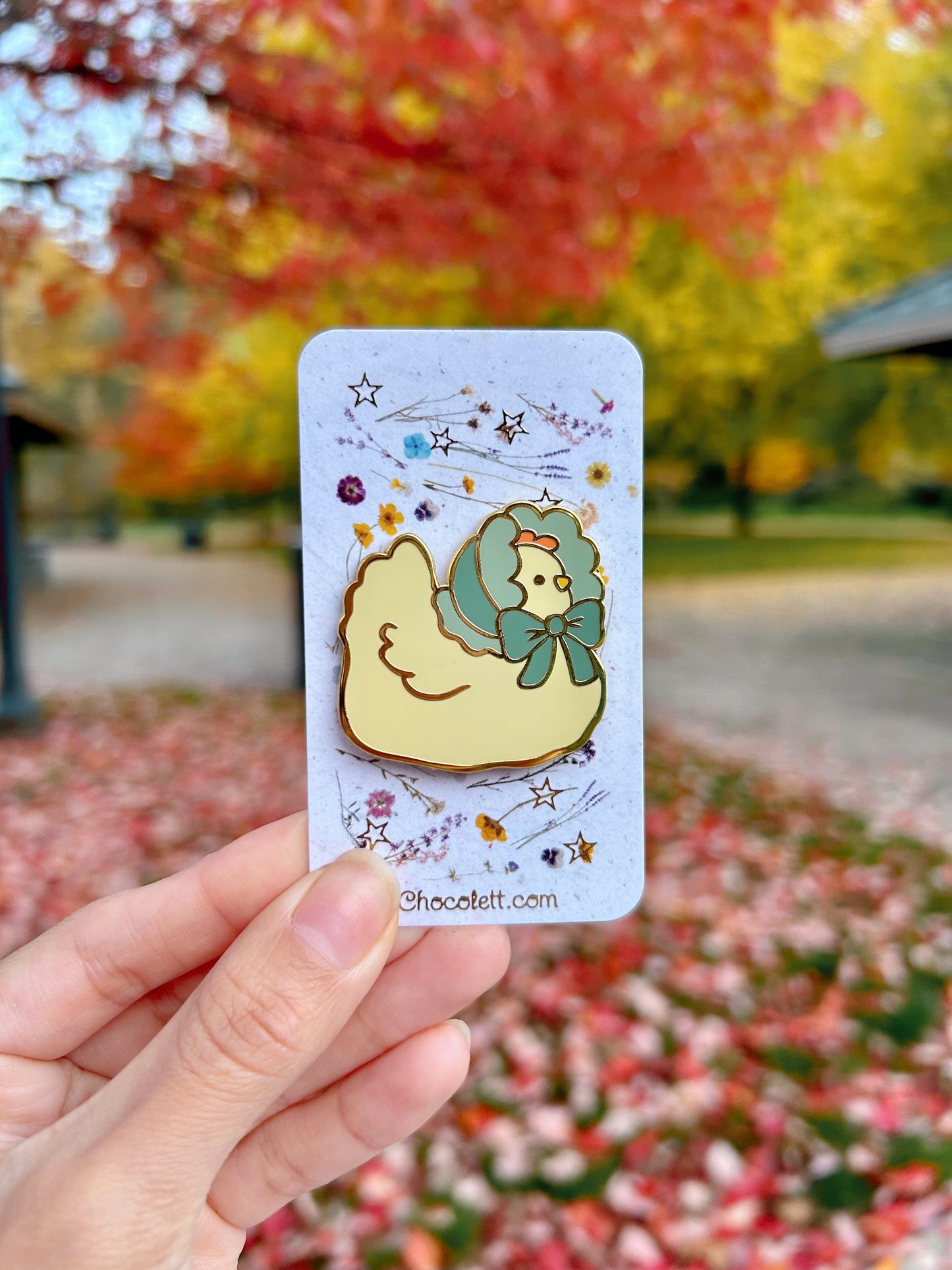 Bonnet Hen Hard Enamel Pin