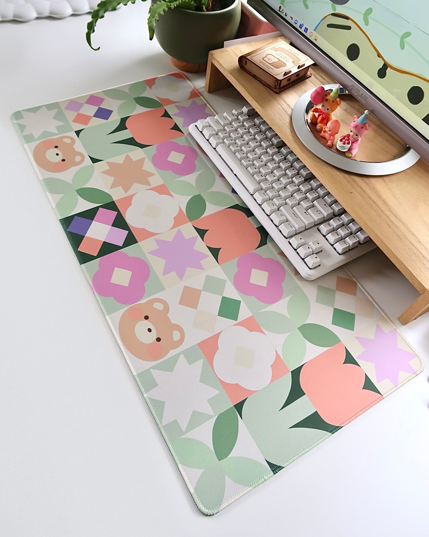 Bear Quilt Large Deskmat