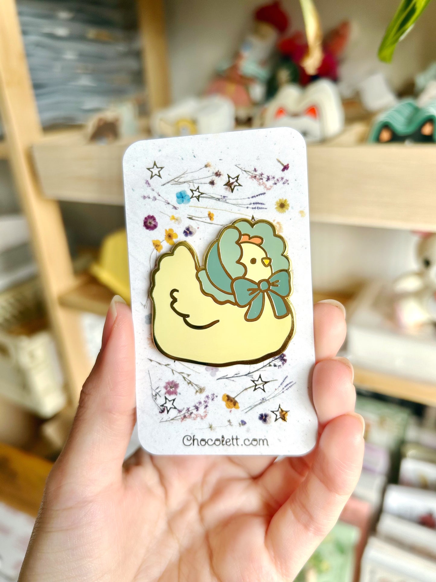Bonnet Hen Hard Enamel Pin