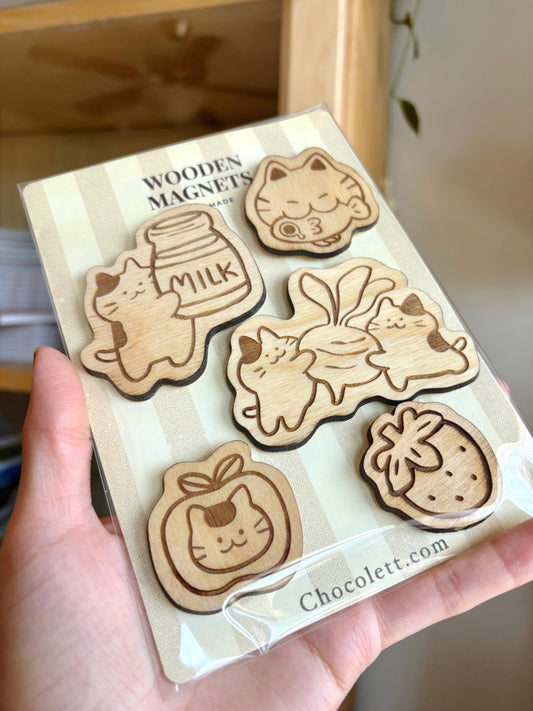 Wooden Kitty Magnets Pack